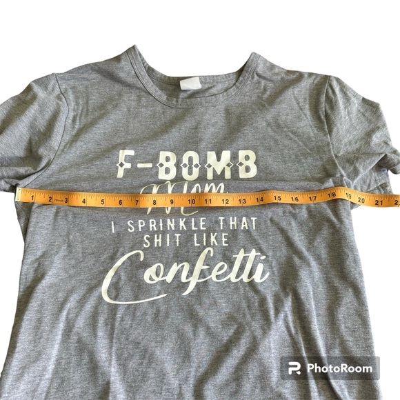 F-Bomb Mom T-shirt size L - Picture 3 of 4
